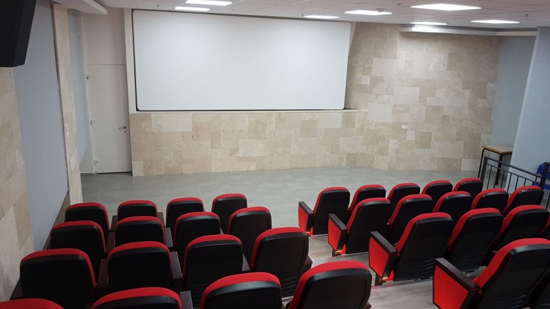 תמונות מהאולם החדש