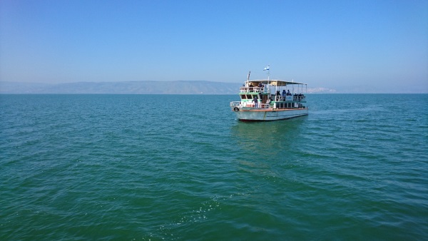 עצמאות בנמל עין גב