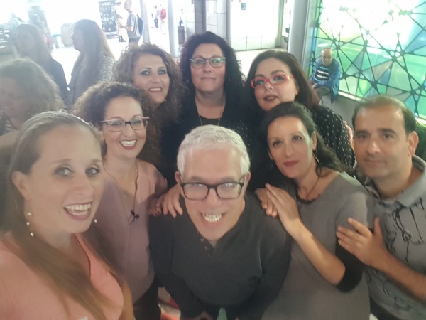 מפגש מרגש וראשון מסוגו התקיים ברכבת ישראל אירוע בין מקהלת "מעבר לקול" מעכו ושתי המקהלות השותפות במיזם