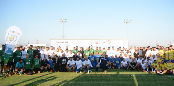 שחקני אליפות מרכזי הצעירים של המשרד לפיתוח הפריפריה, הנגב והגליל.