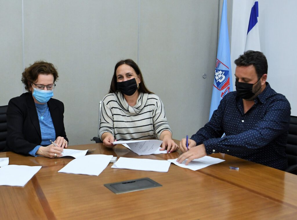 הסכם היסטורי נחתם בין עיריית חיפה והחברה הממשלתית למתנסים