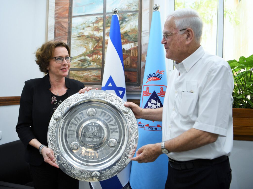 ראש עיריית חיפה, עינת קליש רותם ויעקב שחר