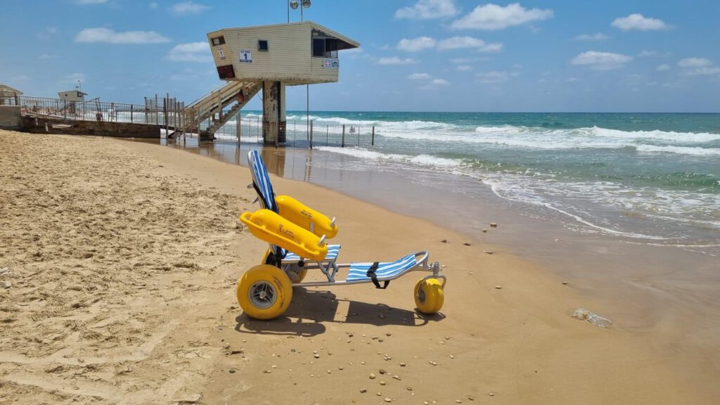 נגישות חופי העיר לרווחת אנשים עם מוגבלויות