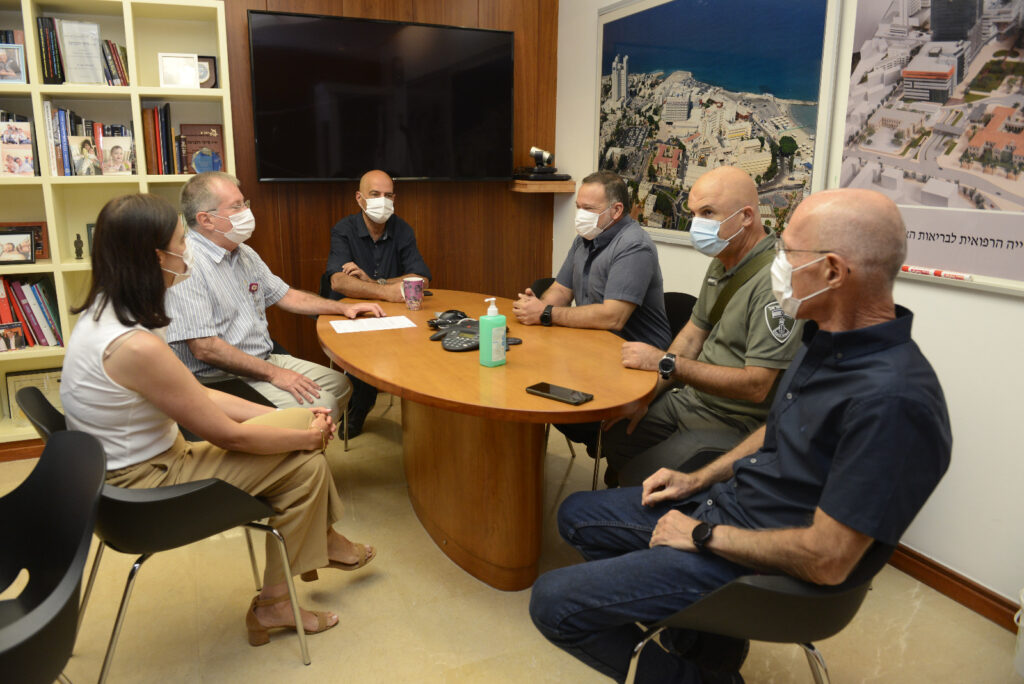 מפכ"ל משטרת ישראל, רנ"צ קובי שבתאי הגיע לסיור עבודה בקריה הרפואית רמב"ם