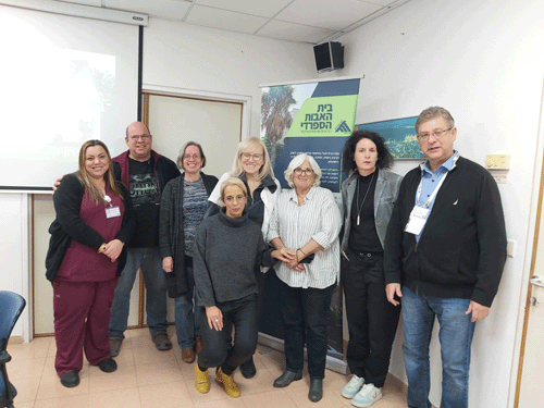 נציגי התנועה הקיבוצית ביקרו בבית האבות הספרדי כדי ללמוד על מודל האשכולות