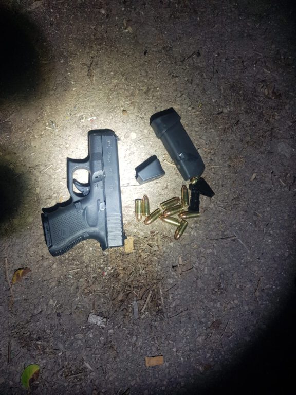 תמונות של אמצעי הלחימה שנתפסו- קרדיט דוברות המשטרה