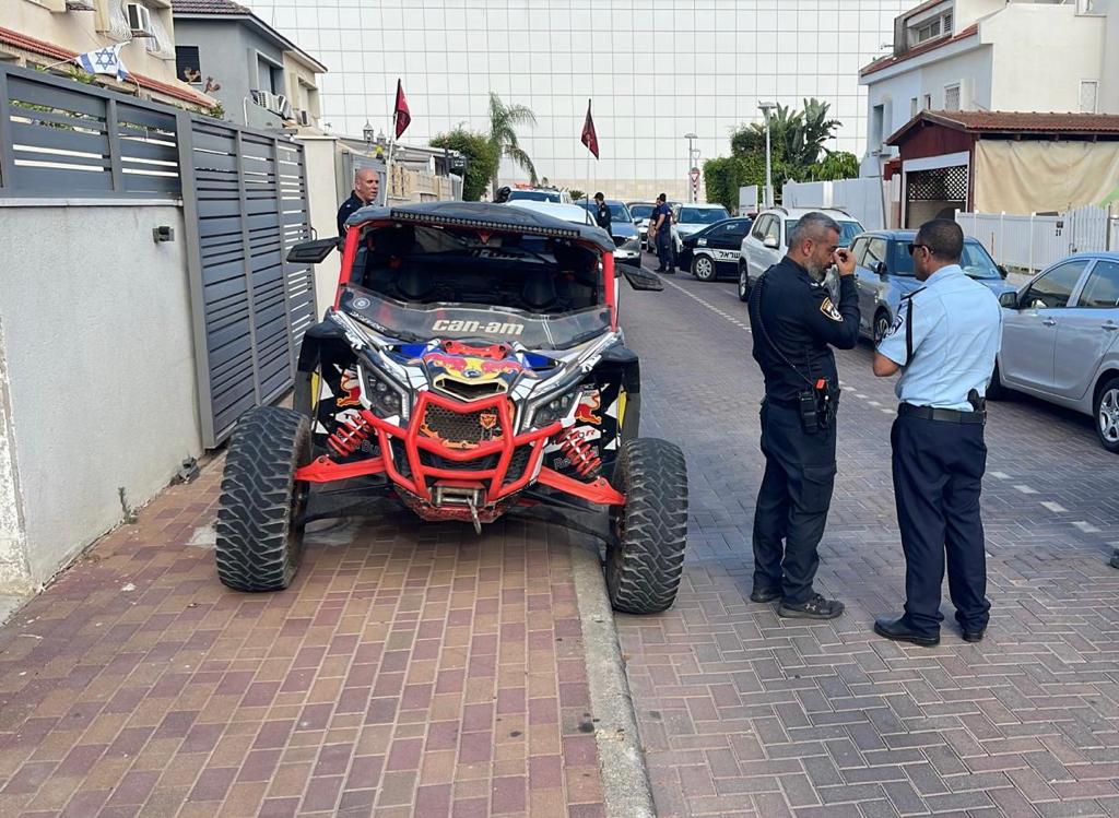 תמונה מזירת הארוע: קרדיט: דוברות המשטרה: בתמונה רכב הבאגי שעפ״י החשד פגע במתנדב