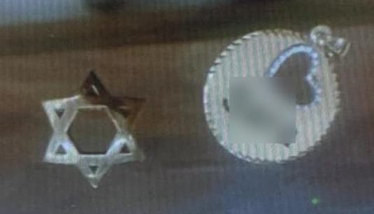 תמונת התכשיטים - קרדיט דוברות המשטרה.