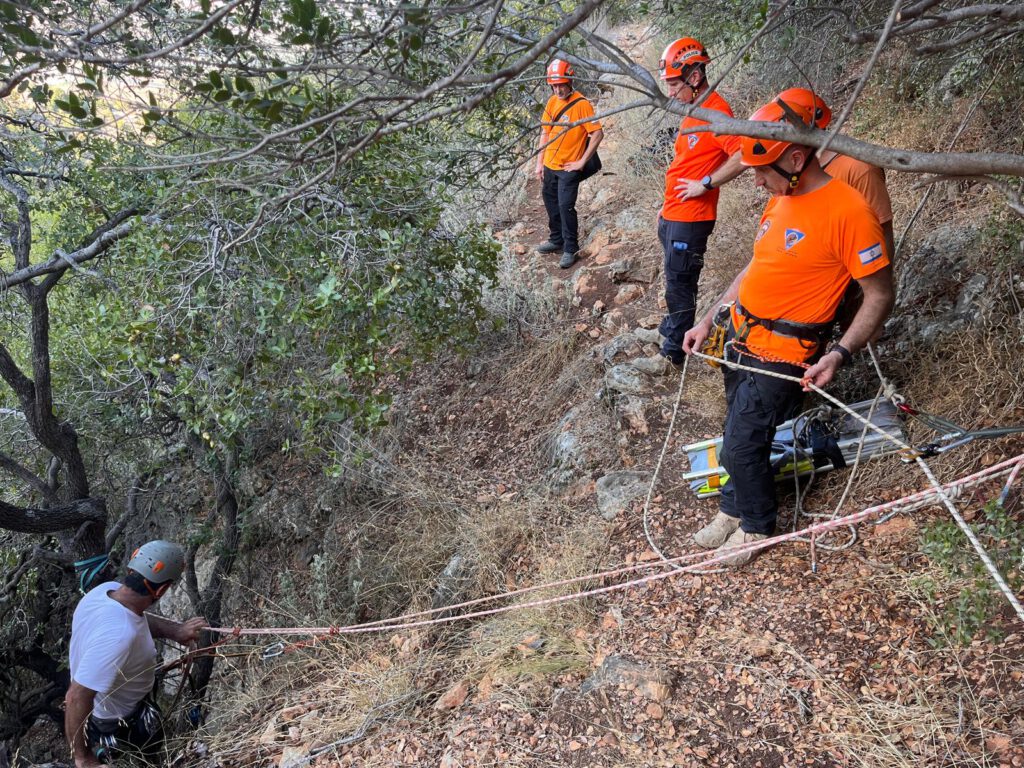 תמונות מהחילוץ לשימושכם. באדיבות משטרת ישראל ודוברות יחידת החילוץ גליל-כרמל