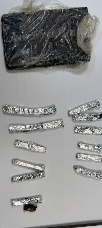 תיעוד הסמים שנתפסו - קרדיט: דוברות המשטרה