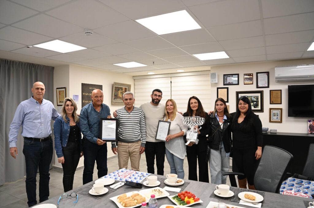 מפגש תודה והוקרה ליפה גבאי יו"ר ועד עובדי מתנ״ס קרית ביאליק הפורשת לגמלאות.