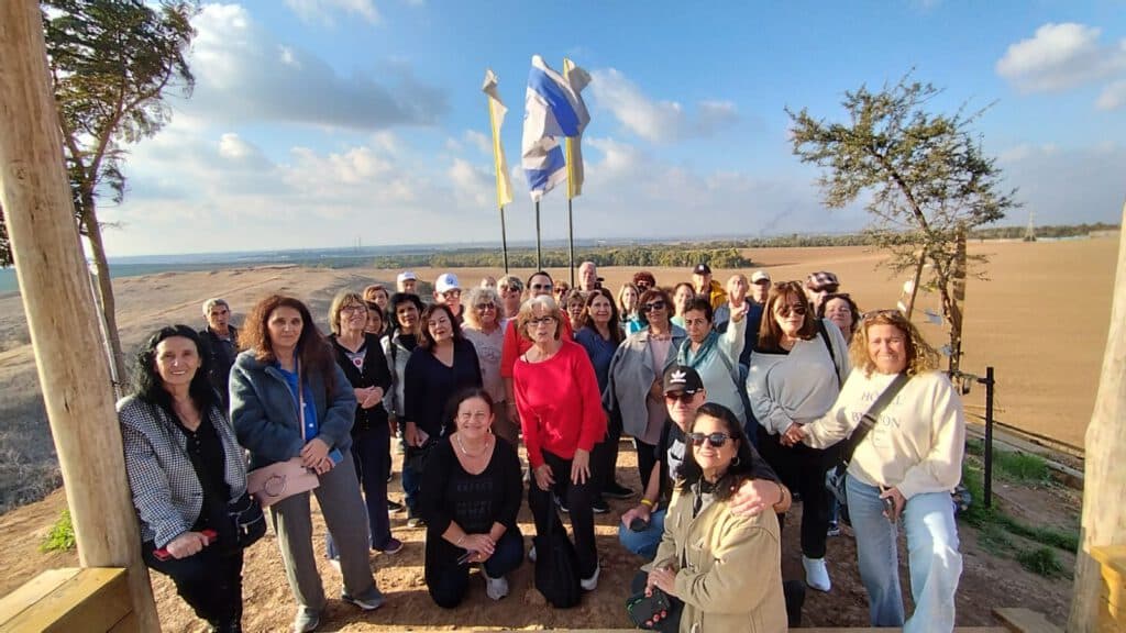 ביוזמת ההסתדרות במרחב חיפה -גמלאי קהילתנו בסיור מרגש בעוטף עזה