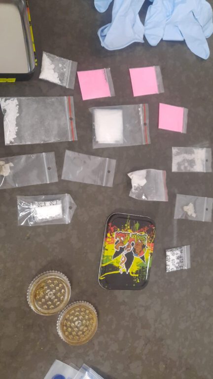 תיעוד הסמים שנתפסו קרדיט - דוברות המשטרה