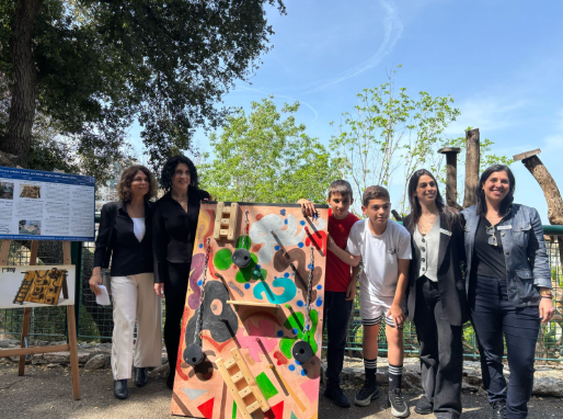 תלמידי בית ספר יבניאלי מציגים את התכנית קרדיט צילום: דוברות עיריית חיפה