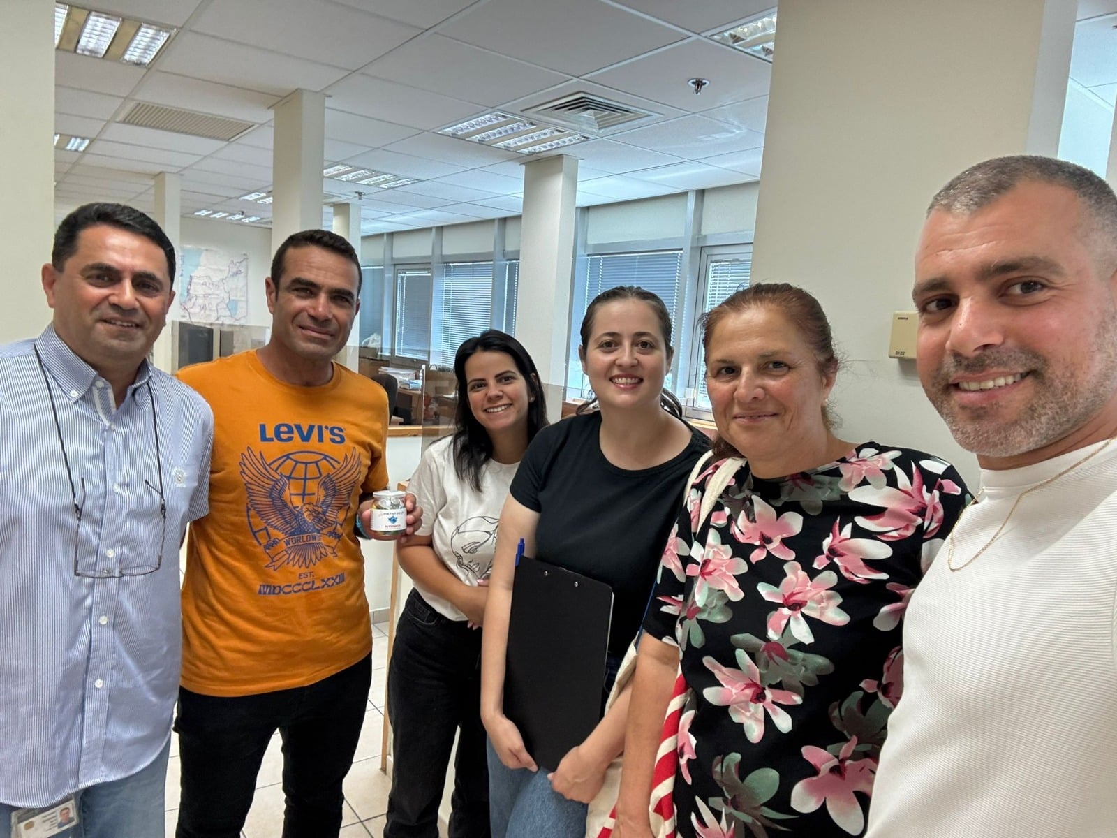 ולמשה מזרחי, יו"ר הסתדרות מרחב חיפה, ולדוד לוי, יו"ר האגף לאיגוד מקצועי במרחב