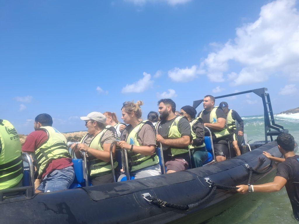 עובדי כפר הנוער "חסידים" יצאו לטיול גיבוש