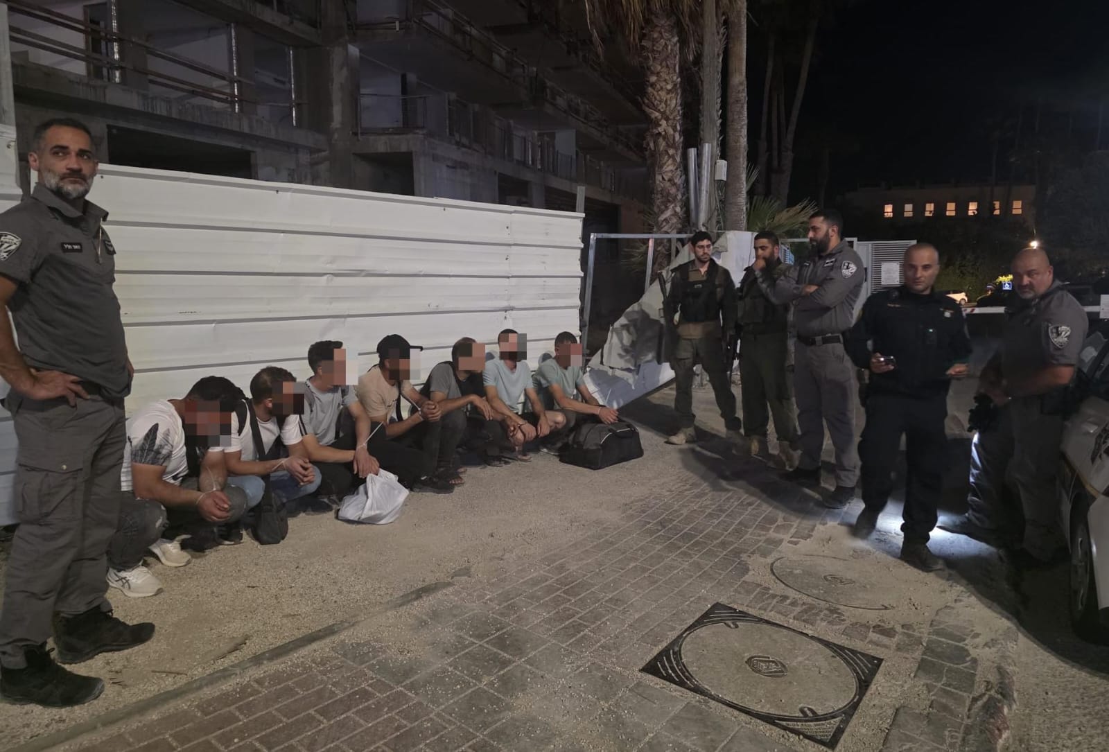 תמונות האמל"ח שנתפס קרדיט: דוברות המשטרה.