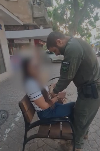 מעצר של פרשת מונית הכסף. מצ"ב תיעוד מרגעי המעצר. קרדיט: דוברות המשטרה.