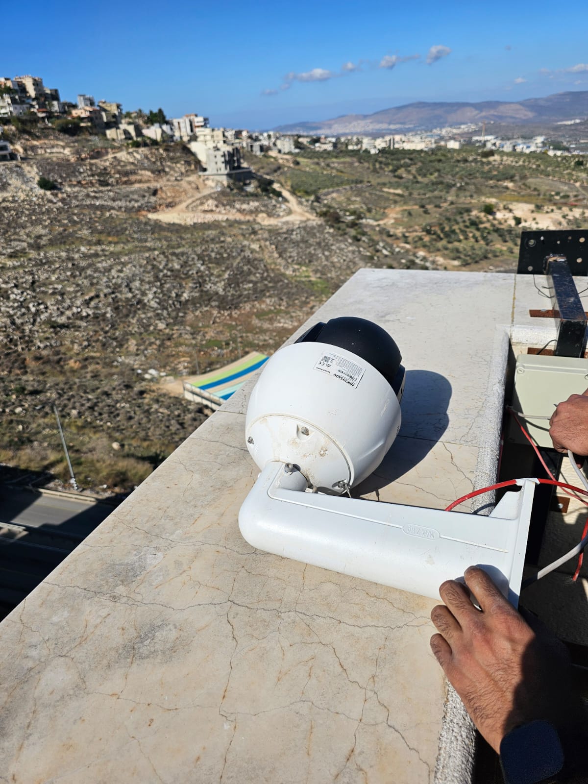 תיעוד מהפעילות וסינק של פקד אלון צדיקפור- מפקד שיטור עירוני כפר כנא. קרדיט: דוברות המשטרה.