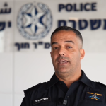 סחטו באיומים מבעל עסק בואדי ערה מאות אלפי שקלים , כשלא שילם – ביצעו ירי לעבר ביתו במספר מקרים שונים.