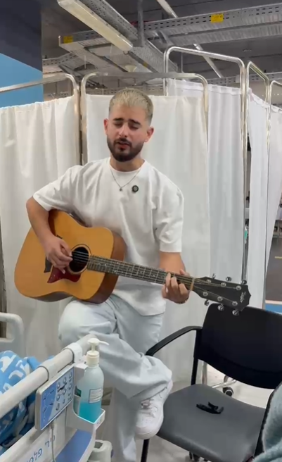 עדן חסון מבקר במתחם התת קרקעי הממוגן ברמב"ם. צילום: הקריה הרפואית רמב"ם.