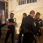בלב שכונת מגורים בעיר חדרה התגלתה דירה כבית בושת