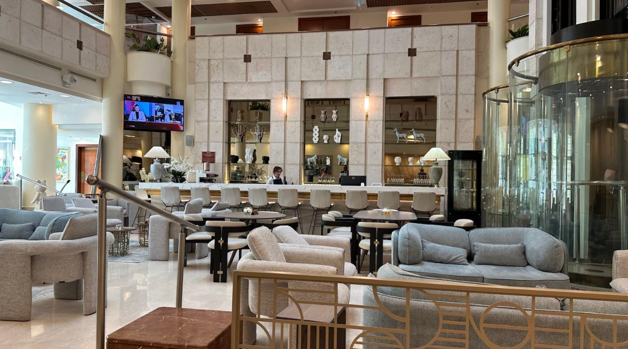קראון פלאזה חיפה לובי צילום מ.ל.ת