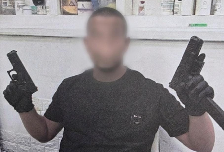 תמונות מהמוצגים שחשפו חוקרי הימ"ר. קרדיט : דוברות המשטרה